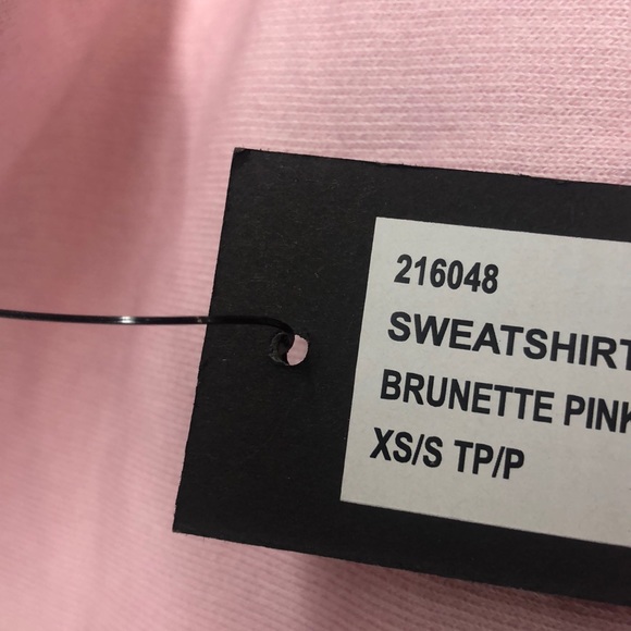 1 LEFT❗️🌟NEW BRUNETTE CREW NECK PINK COMFY!! - Picture 3 of 3